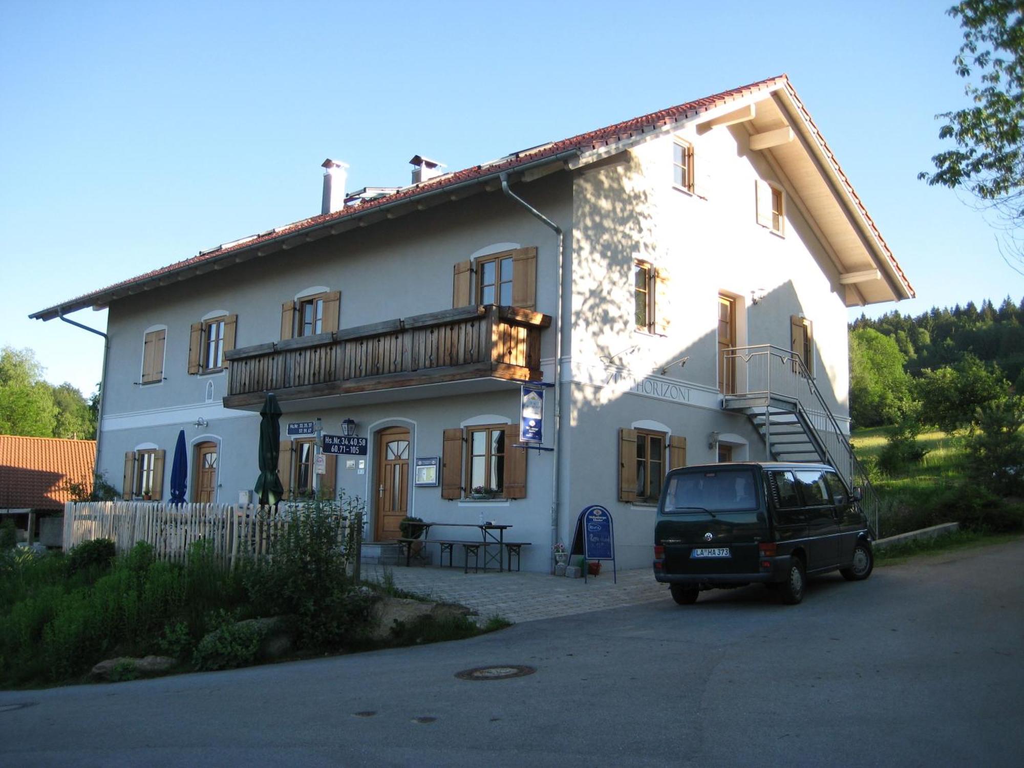 Zum Horizont Hotel Deggendorf Buitenkant foto